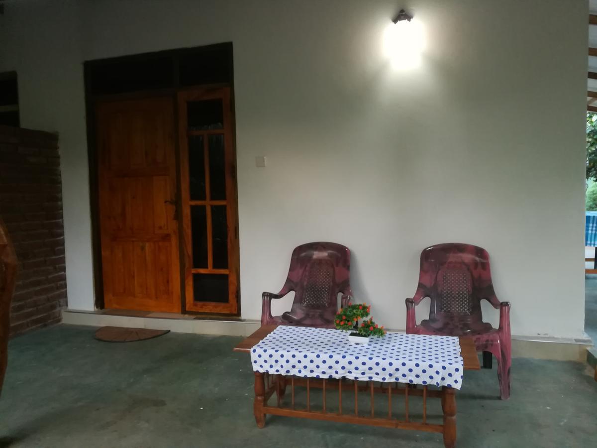 Amaya River Side Homestay Sigirîya Extérieur photo