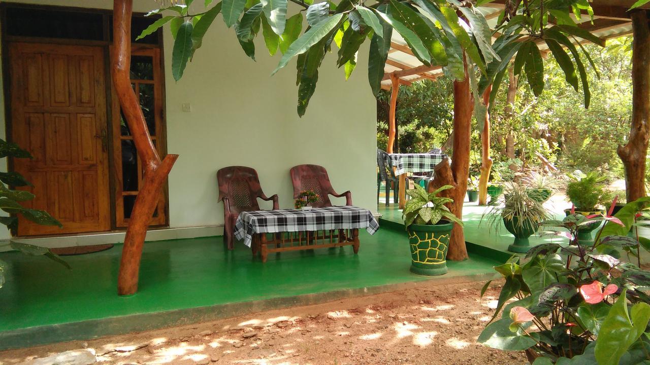 Amaya River Side Homestay Sigirîya Extérieur photo