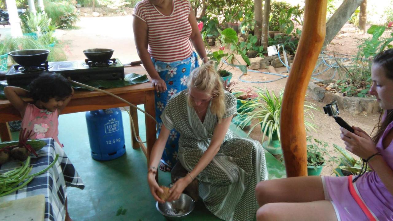 Amaya River Side Homestay Sigirîya Extérieur photo